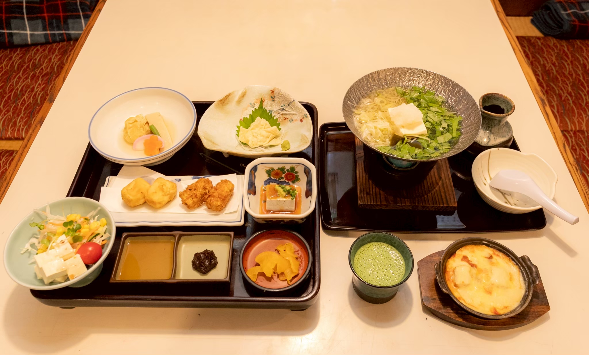 LINE_ALBUM_湖明館通り_251109_14