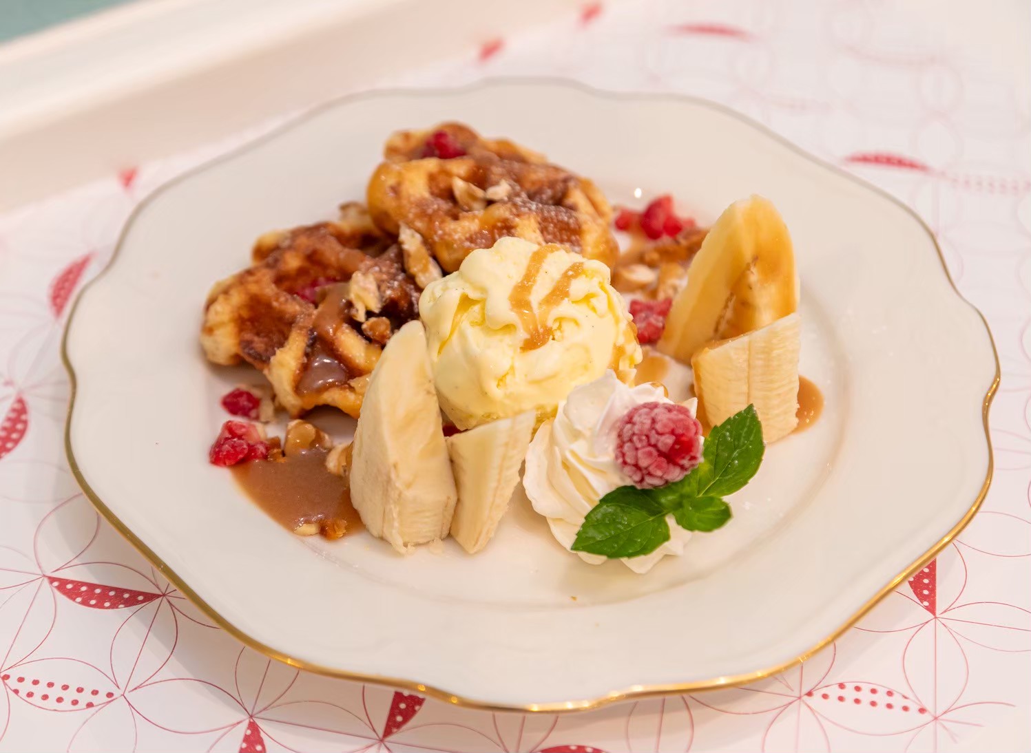 LINE_ALBUM_湖明館通り_251109_23